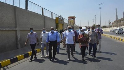 بتكلفة 25 مليون جنيه.. محافظ الجيزة يتابع تطوير طريق التجنيد بطول 2.5كم