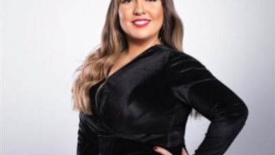 مى كساب تكشف التطورات الصحية لوالدها بعد تعرضه لوعكة