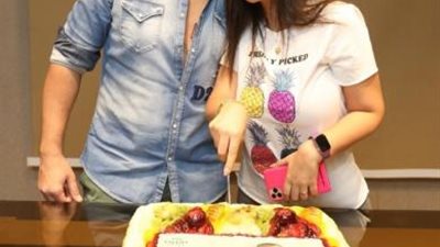 هاجر الأبيارى تغازل زوجها دياب: أنت تتشال على الرأس وأنا محظوظة بيك