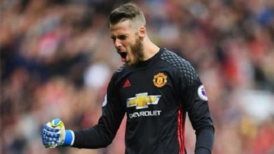 دي خيا عن كسر رقم شمايكل: أتمنى لعب 400 مباراة أخرى مع اليونايتد