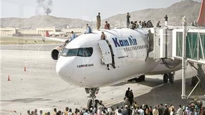 تفجير انتحارى يثير الرعب بمحيط مطار كابل