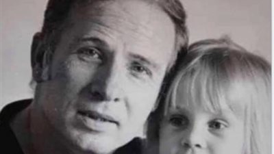 وداعاً ملك الرقص الشعبي.. هالة صدقي تنعي الفنان محمود رضا