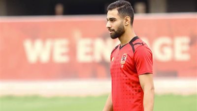 عمرو السولية يعلن مقاضاة أشخاص أهانوه وطالبوا بـ”احتشام طفلته”