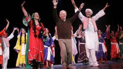 نجيب محفوظ ألف أول أوبريت له ووفاة نعيمة عاكف صدمته..كواليس أول فلكلور شعبي لفرقة محمود رضا