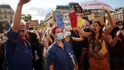 ما لا تعرفه عن ”الوزير المتحرش ” الذي أشعل ثورة النساء