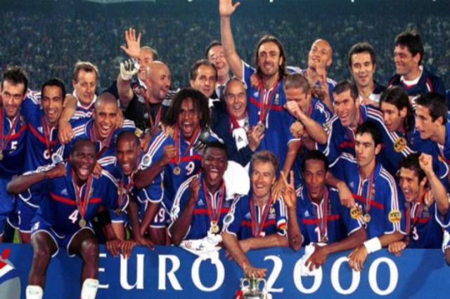 منتخب فرنسا 2000