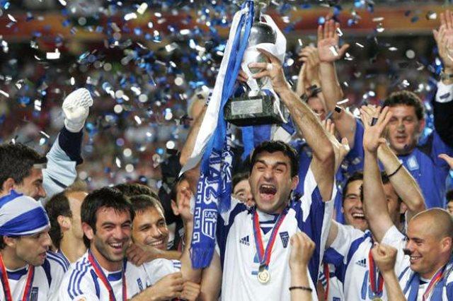 منتخب اليونان 2004