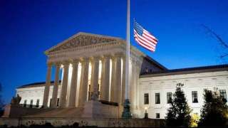 المحكمة العليا الأمريكية تُقرر إلغاء الحق الدستوري في الإجهاض