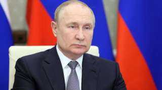 الرئيس الروسي يوقع مرسومًا بشأن إطلاق لقب «الأم البطلة»