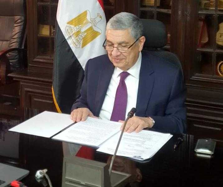 وزير الكهرباء يتابع مؤشرات الأداء بنطاق عمل شركة شمال القاهرة
