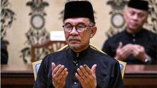 من هو زعيم المعارضة أنور إبراهيم الذي أصبح رئيسًا لوزراء ماليزيا؟
