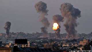 إسرائيل تشن غارات على مواقع فى قطاع غزة