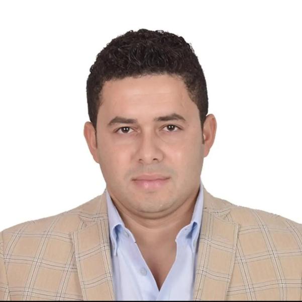 الخبير القانوني احمد حسن العطار