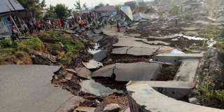 زلزال عنيف يضرب سواحل إندونيسيا.. تفاصيل مأساوية