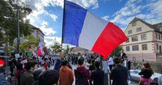 رقم صادم.. ارتفاع عدد المعتقلين في احتجاجات فرنسا ضد قانون التقاعد إلى 200