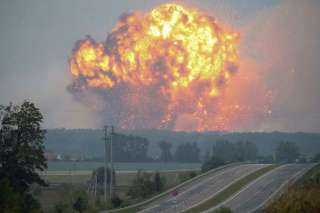 انفجارات عنيفة تهز مدينة بيلجورود الروسية علي حدود أوكرانيا