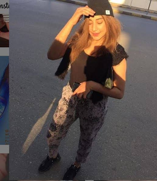 منة عبدالعزيز 